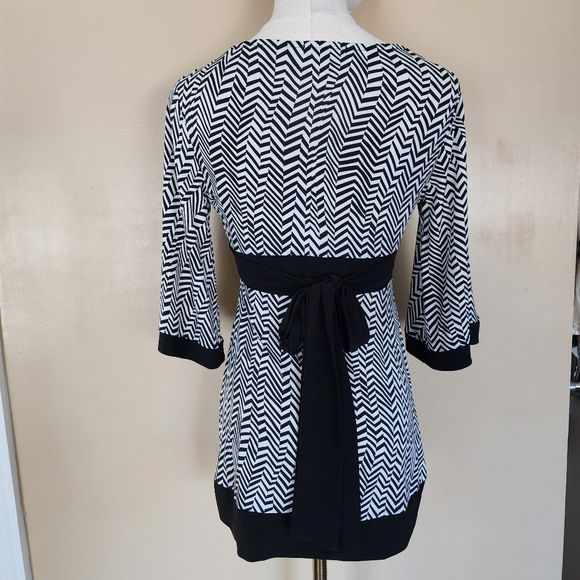 Black/White Chevron Babydoll Top, Women's S - Picture 4 of 9